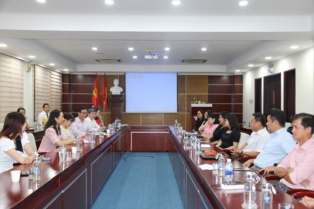 toàn thể hội nghị