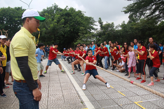Các đội thi kéo co