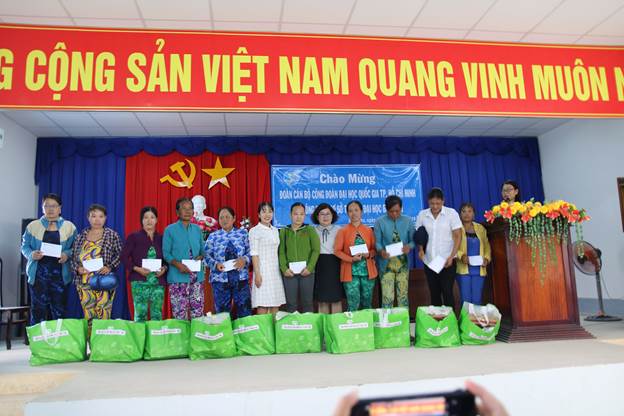 Công đoàn ĐHQG-HCM giao lưu với Công đoàn Trường ĐH Bạc Liêu