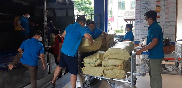 Tham gia chương trình “3 tại chỗ”