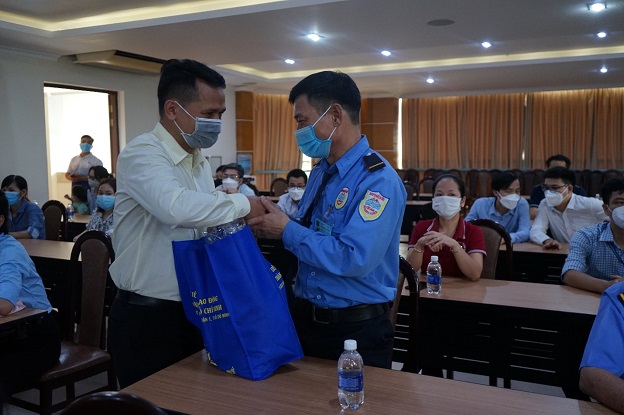 Công đoàn ĐHQG-HCM tổ chức chương trình “Tết sum vầy” 2022