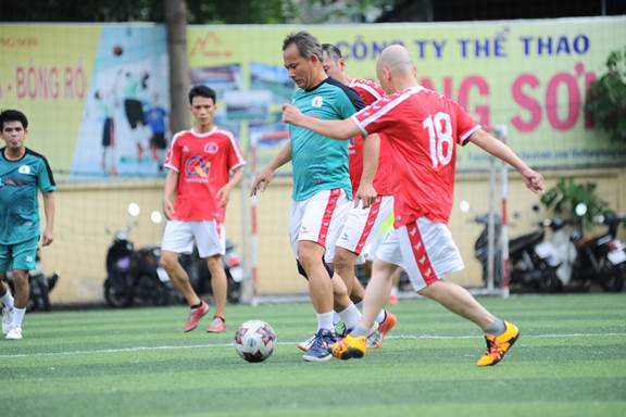 Các trận đấu diễn ra với không khí vui tươi, thể hiện tinh thần fair play