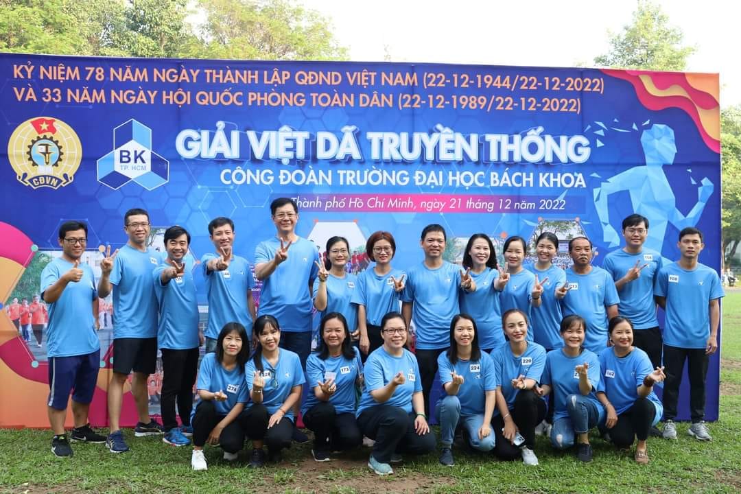ĐVCĐ là VĐV chụp hình lưu niệm