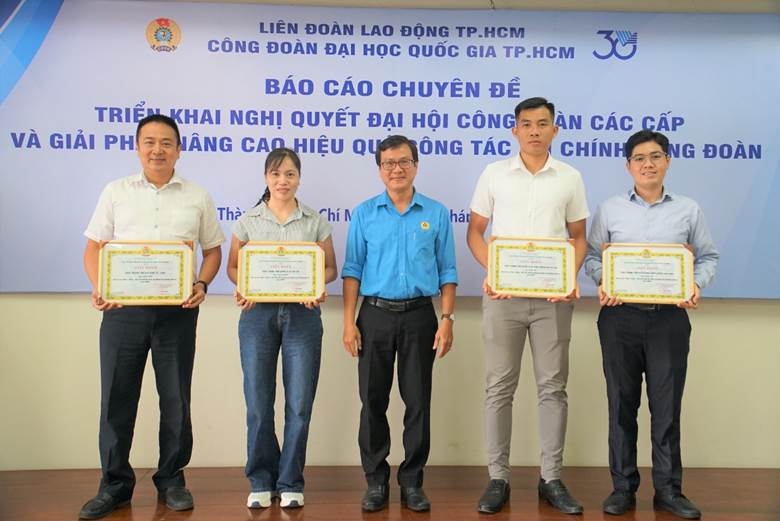 Trao giải thưởng cuộc thi “Clip về hoạt động Xanh – sạch – đẹp, An toàn vệ sinh lao động tại cơ quan, đơn vị”